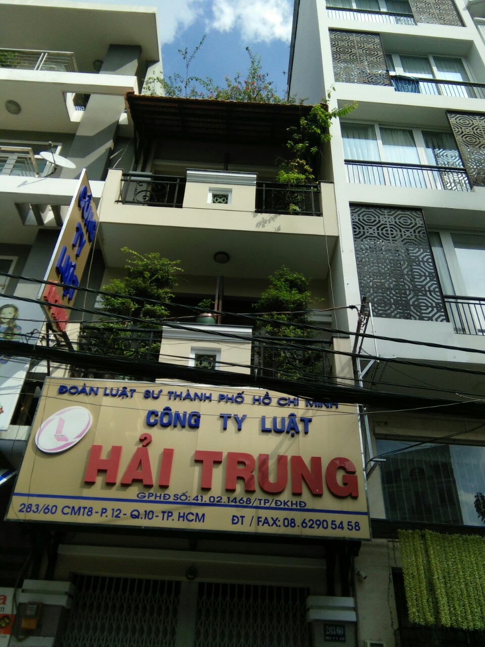 Nhà bán  HXH đường Trần Hưng Đạo, Quận 5, 3.9x21m, 3 lầu,  tặng full nội thất.