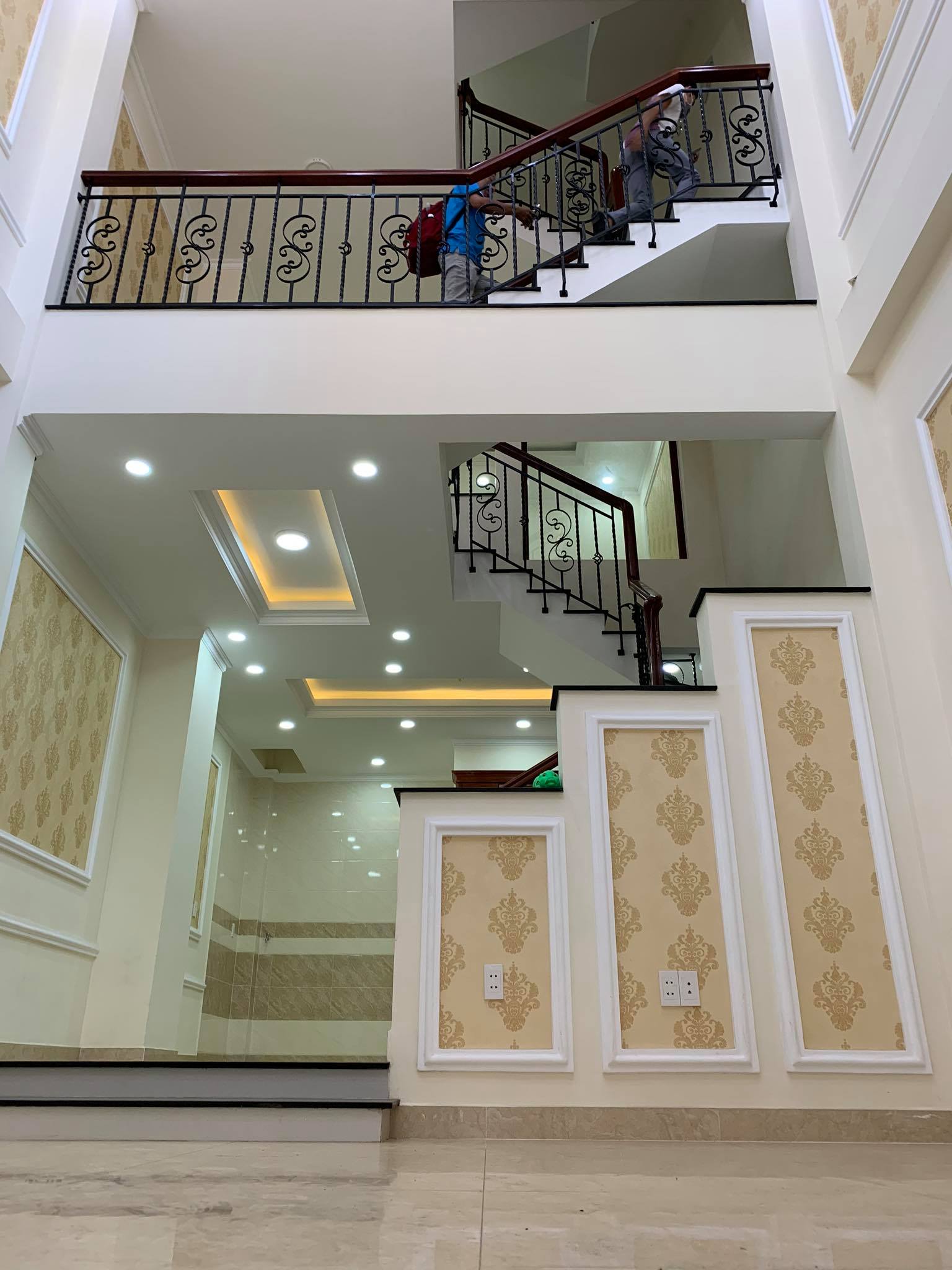 Bán nhà mới xây giá “HOT” XVNT , Bình Thạnh DT 4X14. Giá 5 tỷ