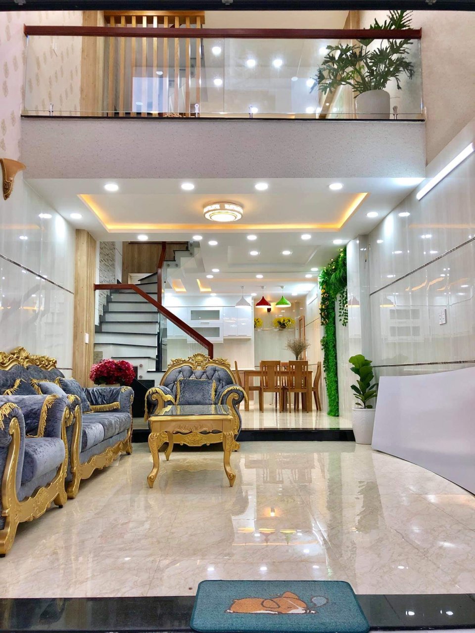 Cần tiền bán nhà 4 x 15.4m MT Huỳnh Văn Bánh p11 Phú Nhuận 13.5 tỷ.