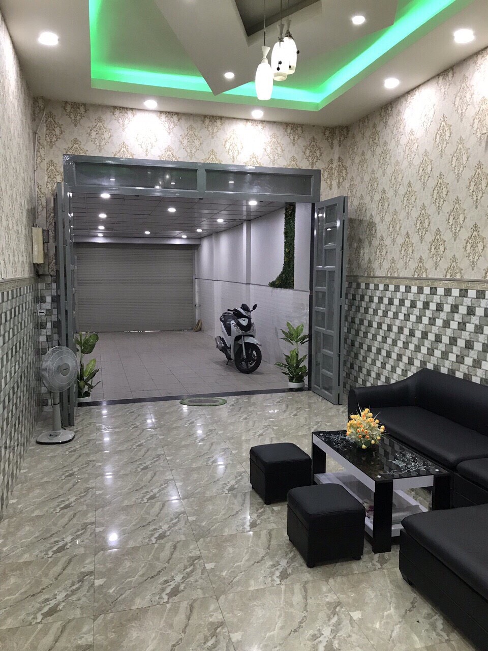 Nhà mặt tiền Nguyễn Cửu Vân P17 Q. Bình Thạnh DT 6.5x25 trệt 7 lầu thu nhập 100tr/th giá chỉ 32.5tỷ
