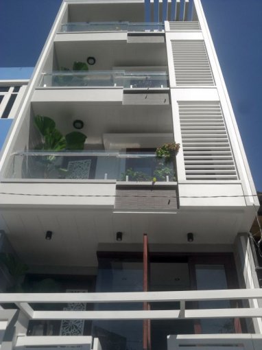 Cần bán gấp nhà 5 tầng mặt tiền Nguyễn Trãi, Q5, Đoạn 2 chiều. Giá 24 tỷ