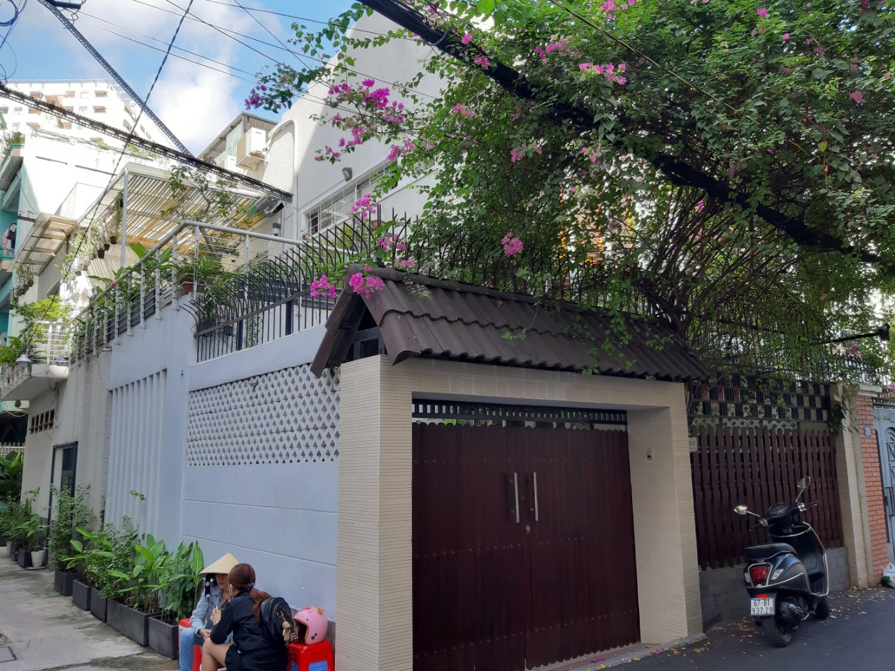Bán biệt thự đường Nguyễn Trọng Tuyển, P10, PN, DT 13.5x17, 2 tầng, giá 32,5 tỷ