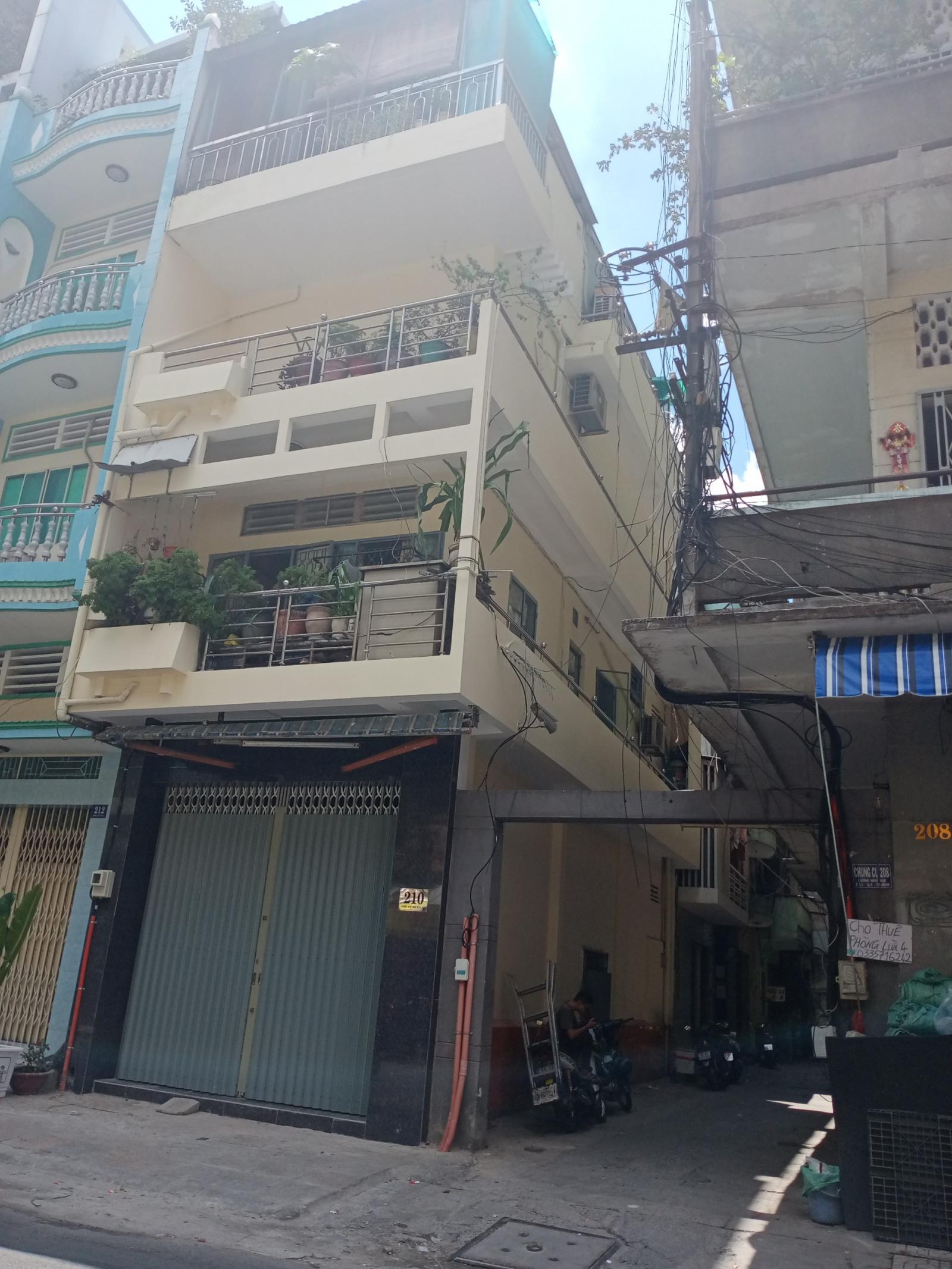 Ngộp Ngân hàng bán gấp nhà mt Nguyễn Trãi 4,5 x 20 nhà 2 lầu giá đầu tư