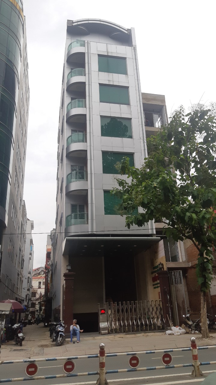 Bán Building mặt tiền Nguyễn Đình Chiểu Quận 3, DT 8.5x19m, Hầm + 6 tầng. Giá 70 tỷ TL
