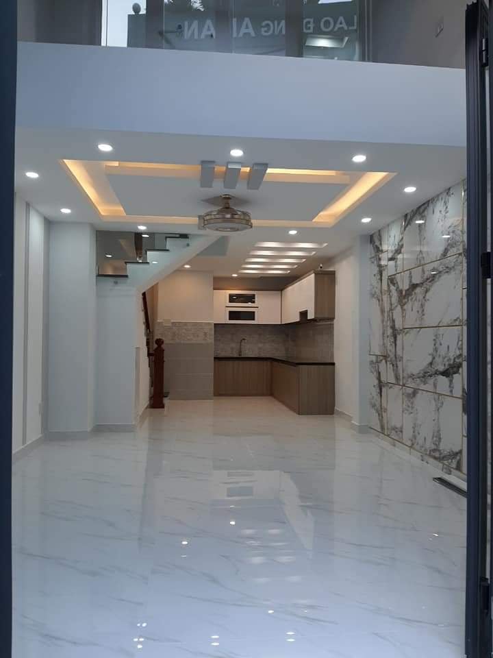 Nhà đẹp Trường Chinh, Tân Bình, 5 tầng, Hẻm Xe Hơi thông, 50m2, LH: 0392459416.