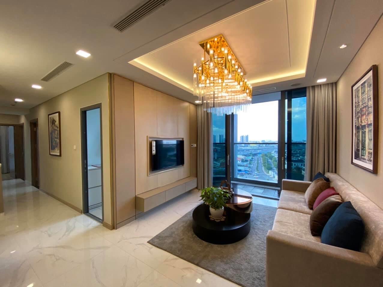 Kẹt tiền bán gấp Nhà 8 tầng góc 2 mặt tiền Tân Định ,Q1. Giá 42 tỷ. 