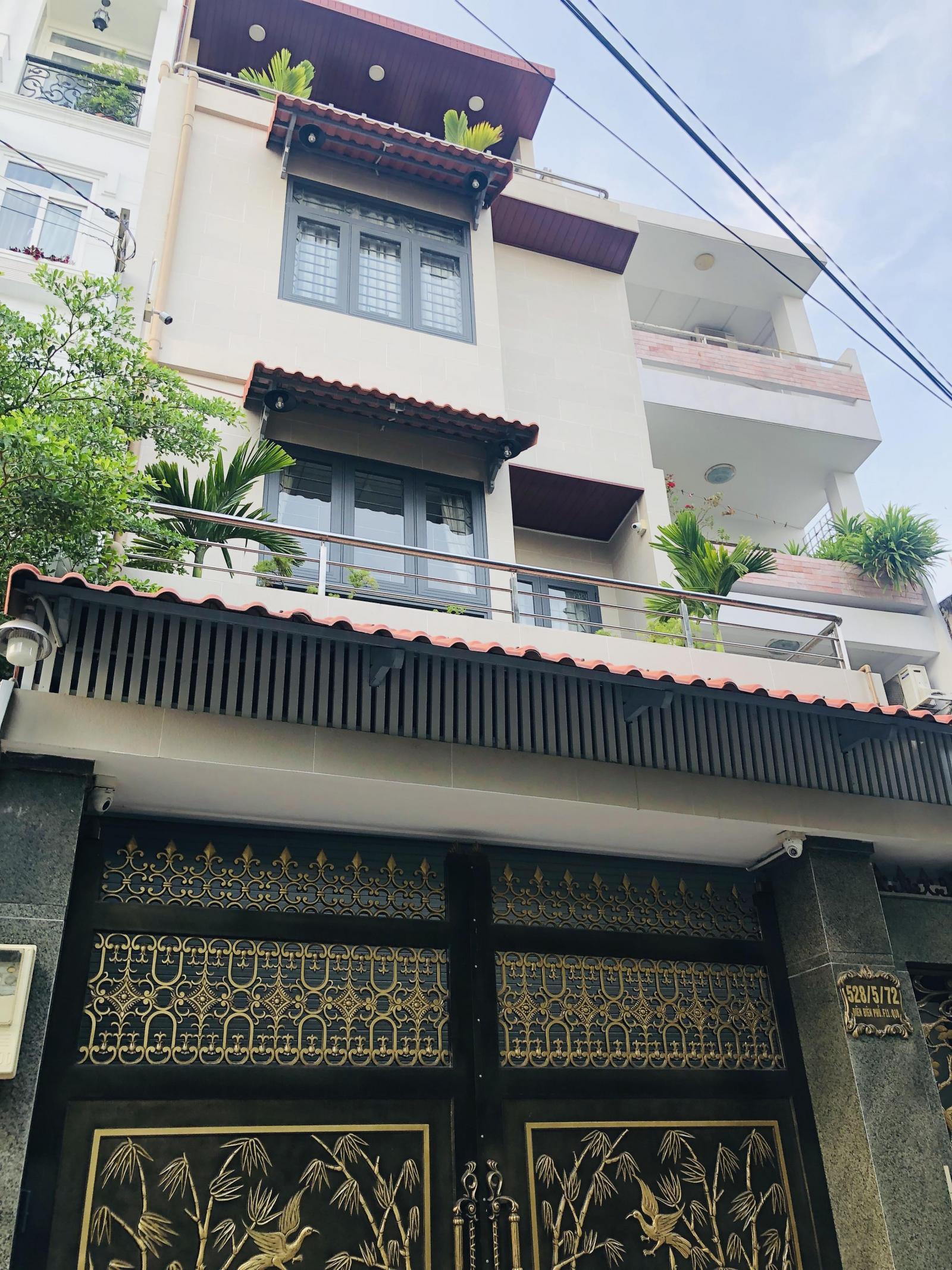 Cần tiền Bán gấp nhà hẻm 10m khu 7a Thành Thái, Quận 10, (DT: 4.5 x 15m), Giá 9 tỷ.