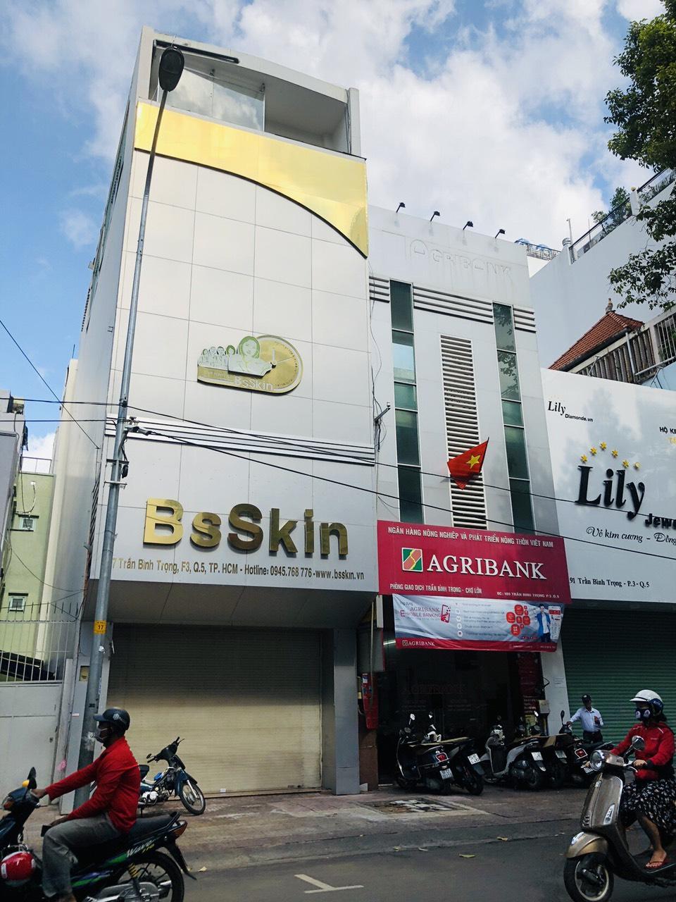 Bán nhà đường Nguyễn Thiện Thuật, P1, Q3. Diện tích 5.4*15m, kết cấu 4 tầng, giá bán 13.6 tỷ
