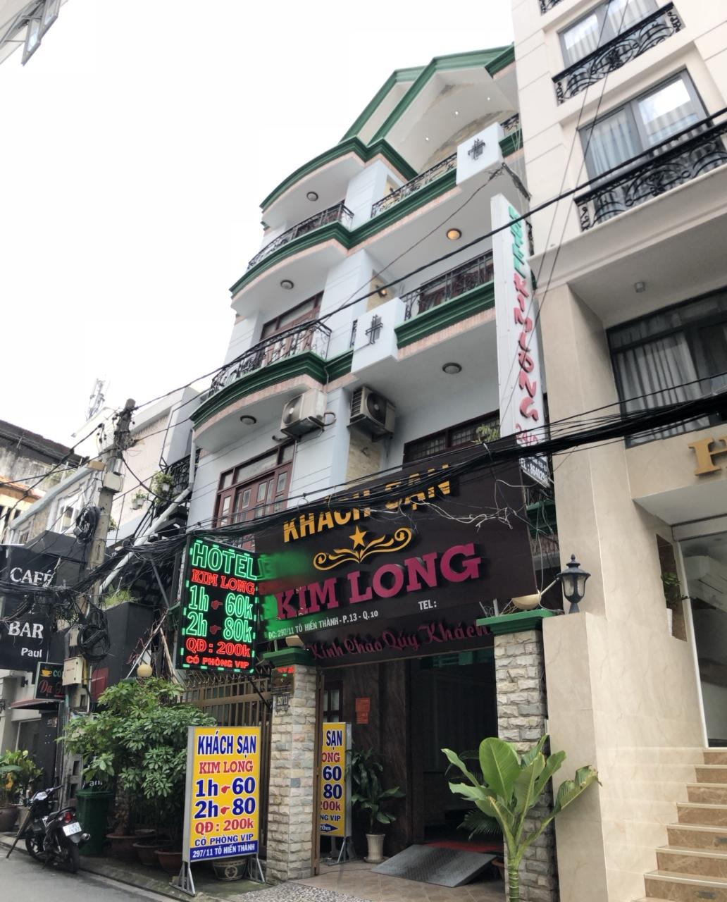 Bán khuôn đất xây căn hộ Thành Thái ,Quận 10. (DT: 10x30) giá 23.5 tỷ. TNUT: 225 triệu/tháng.