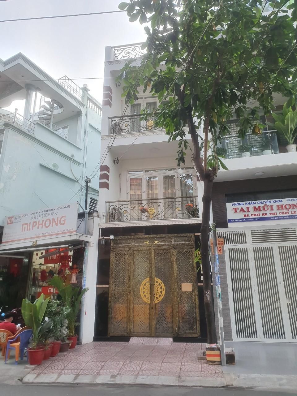 Bán gấp nhà đường Lò Siêu, DT lớn: 5x12m, nhà 3 lầu, đẹp rộng, chỉ 8 tỷ 4, Q.11, LH: 0915190011