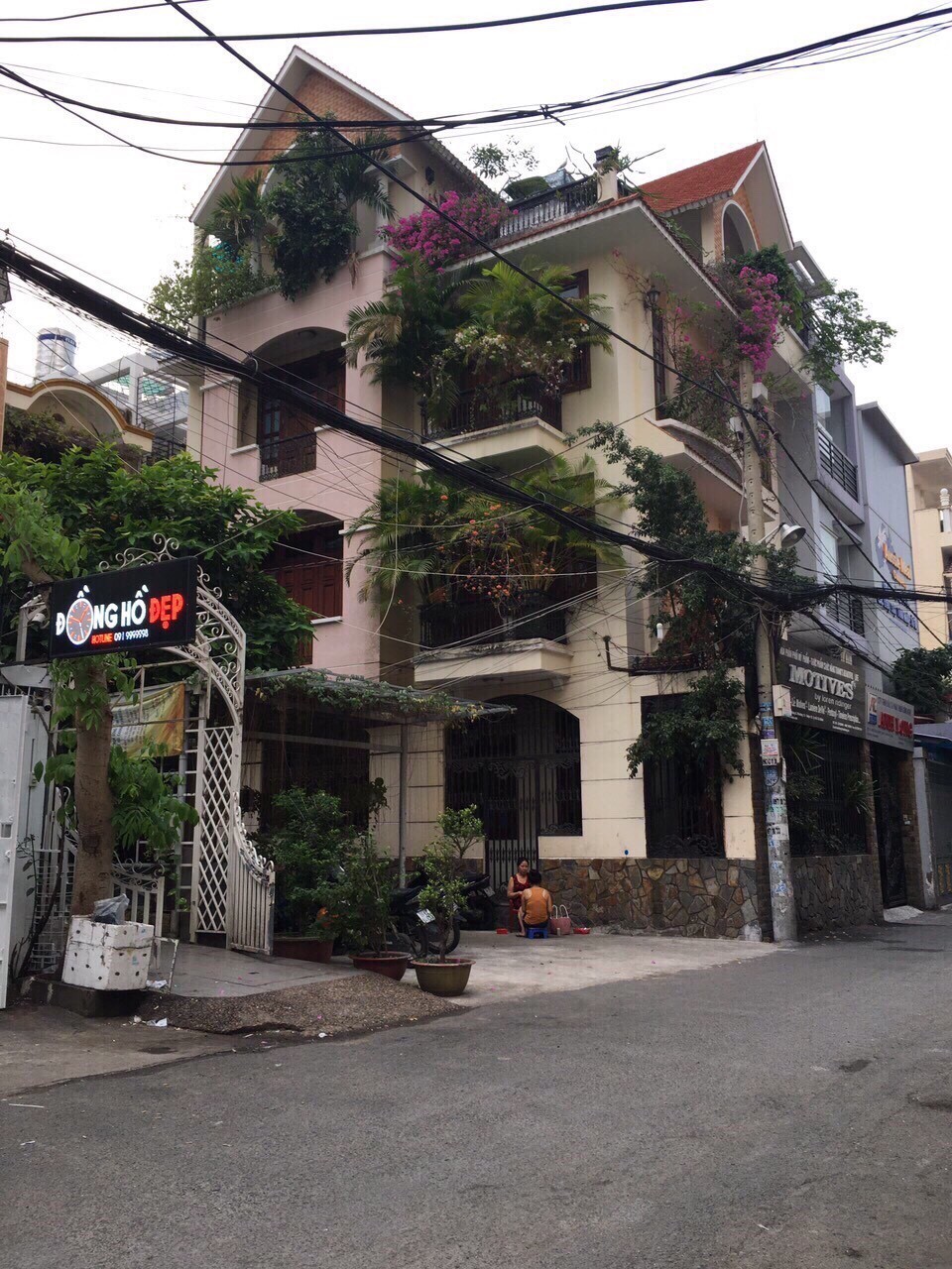Bán nhà 2  mặt tiền đường Lê Hồng Phong, quận 10, giá 10.8 tỷ đang cho thuê 35 triệu/tháng