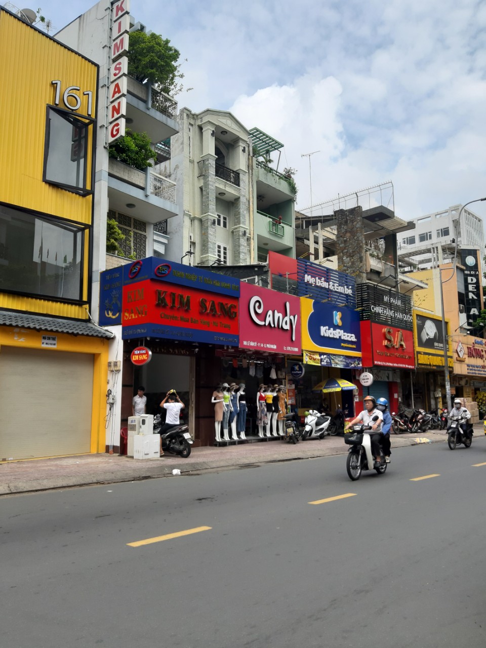 Bán nhà mặt tiền đường Trần Hưng Đạo, P. Cầu Kho, Q.1, DT 4x19, 5 tầng, 39 tỷ
