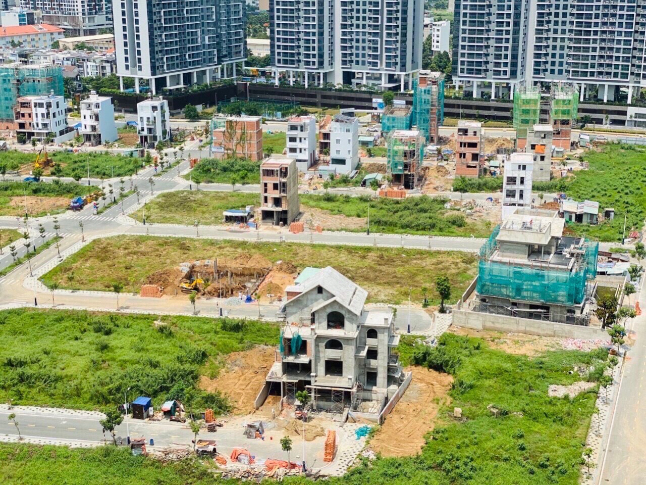 Cần Bán nền đất Biệt Thự trong khu Saigon Mystery Villas với 2 mặt giáp Sông, 14x20m, giá 125tr/m2, P. Thạnh Mỹ Lợi Q,2