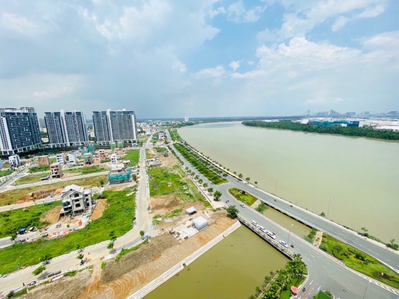 Cần Bán nền đất Biệt Thự trong khu Saigon Mystery Villas với 2 mặt giáp Sông, 14x20m, P. Thạnh Mỹ Lợi Q,2, 35 tỷ
