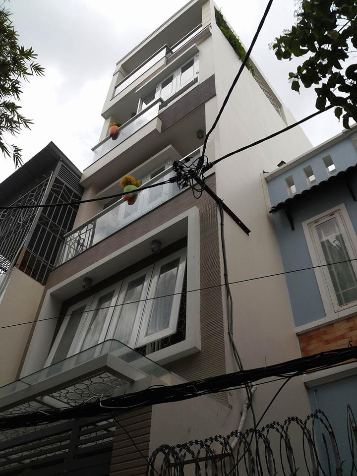 Bán gấp nhà đẹp 3 lầu hẻm xe hơi đường Ngô Gia Tự, quận 10 (4x14m) giá chỉ 10 tỷ hơn  