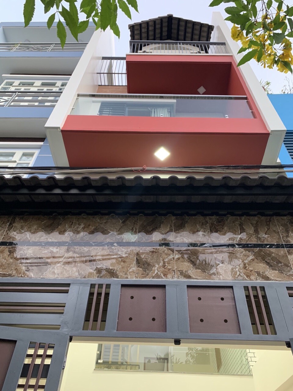 Bán gấp mùa dịch MT Phạm Văn Chí, DT lớn: 3.8x25m, chỉ 14 tỷ 8, P3, Q.6, LH: 0915190011