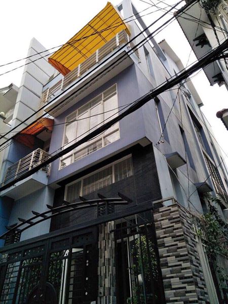 Bán nhà 70m2 Quận 5, không lỗi phong thủy giá 10 tỷ tl đang làm CHDV.