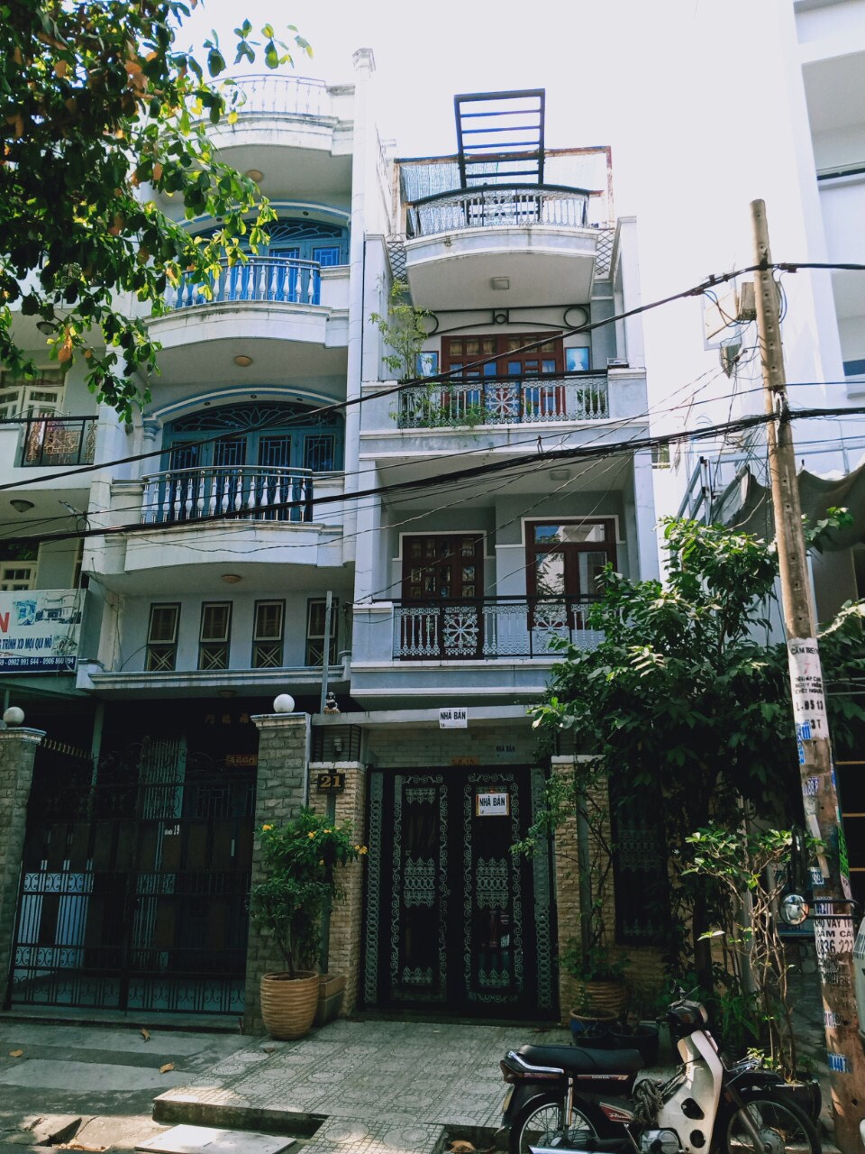 Cần tiền bán gấp nhà Bình Tiên, DT: 4x10m, trệt 3 lầu, chỉ 4 tỷ 8, q.6 LH: 0915190011