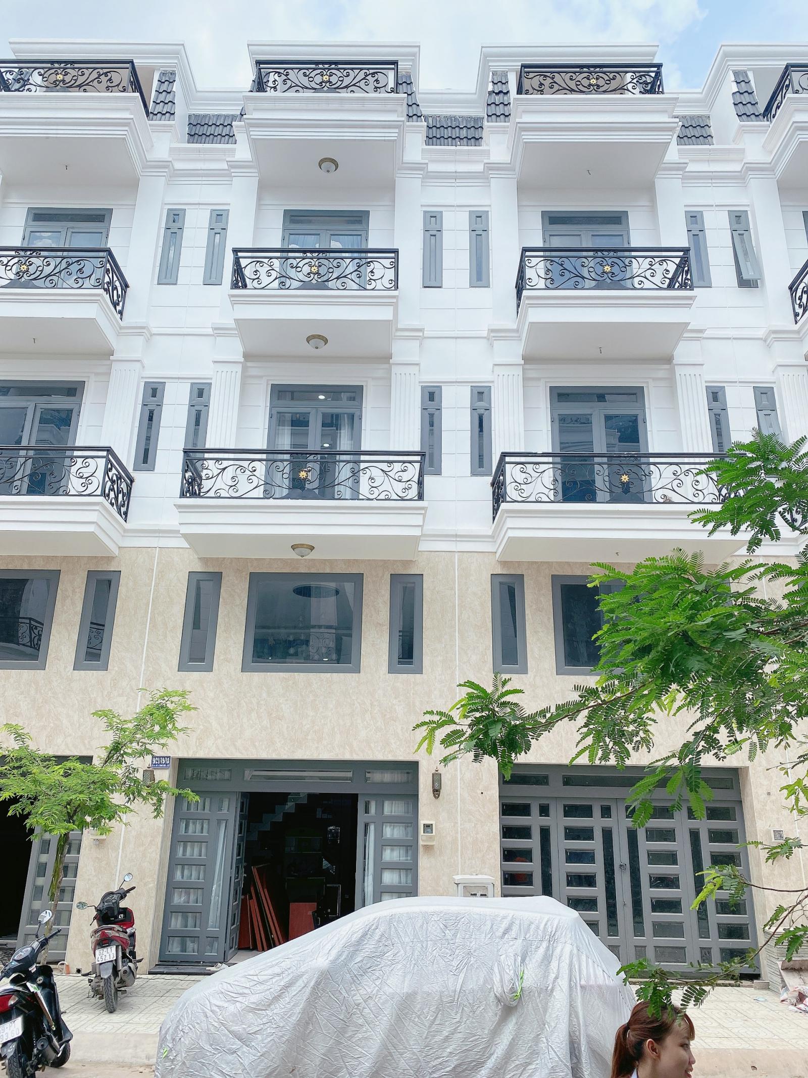 Bán nhà đường Tô Ngọc Vân, Quận 12, (gần Gò Vấp), 1 trệt, 1 lửng , 3 lầu, giá 4 tỷ 500 triệu. LH chính chủ : 0908714902 An.
