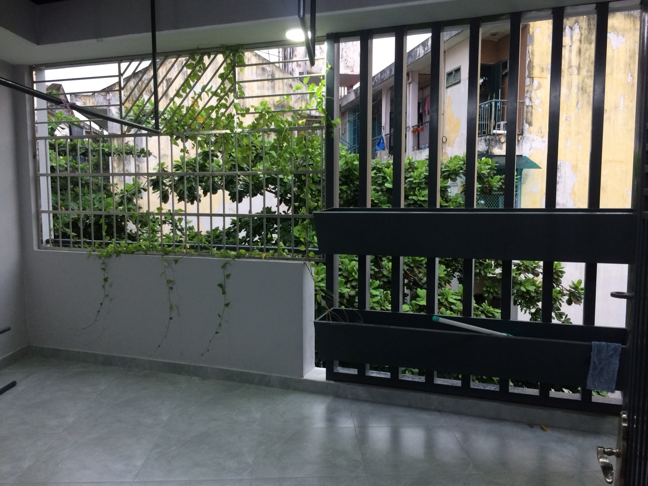 Bán mặt tiền Đường Sư Vạn Hạnh góc 3/2, q.10, 4.1x12m 3 lầu mới 15 tỷ 