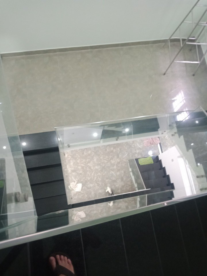 Bán Gấp Mặt Tiền Trần Nhân Tôn Q10, Dt 7,5 x 15m , Trệt, 5 Lầu Giá 37 tỷ