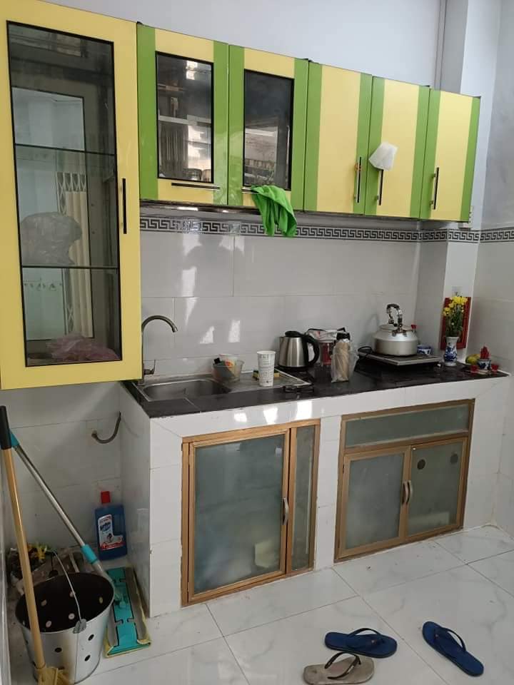 HÀNG HIẾM, Nhà Lạc Long Quân, giá cực Rẽ gần 40m2 chỉ 2.2 tỷ