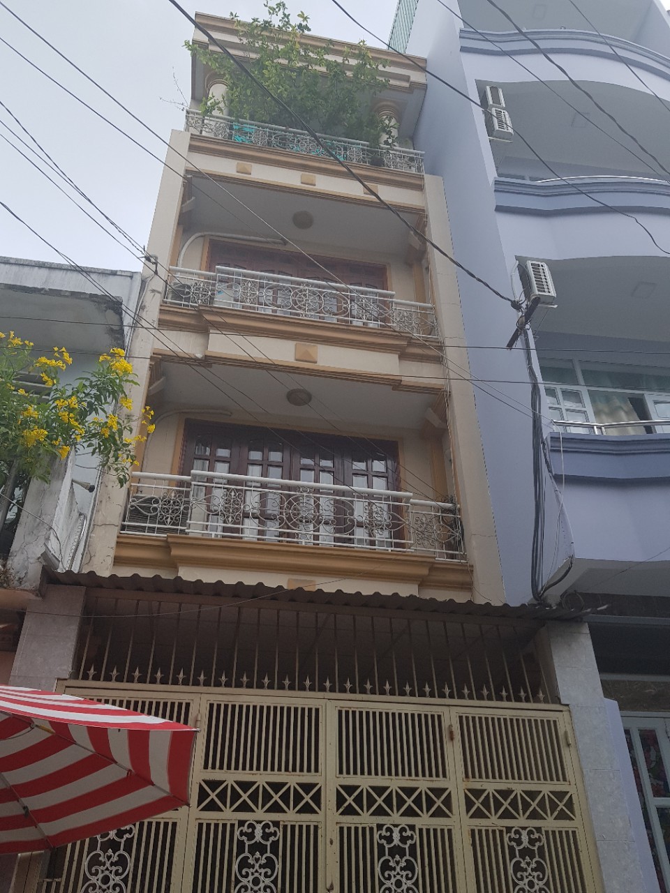  Bán nhà mặt tiền Nguyễn Trãi, P3, Q 5, 4 tầng, giá cực rẻ, giá chỉ 21 tỷ