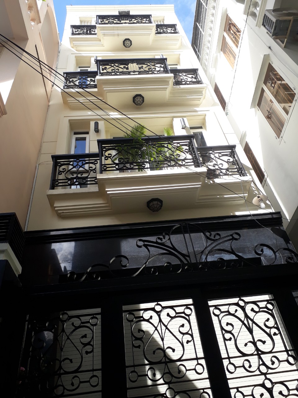 Bán nhà 3 lầu hẻm 8m Nguyễn Trãi Quận 5 dt 45m2 giá chỉ 9 tỷ 500 triệu