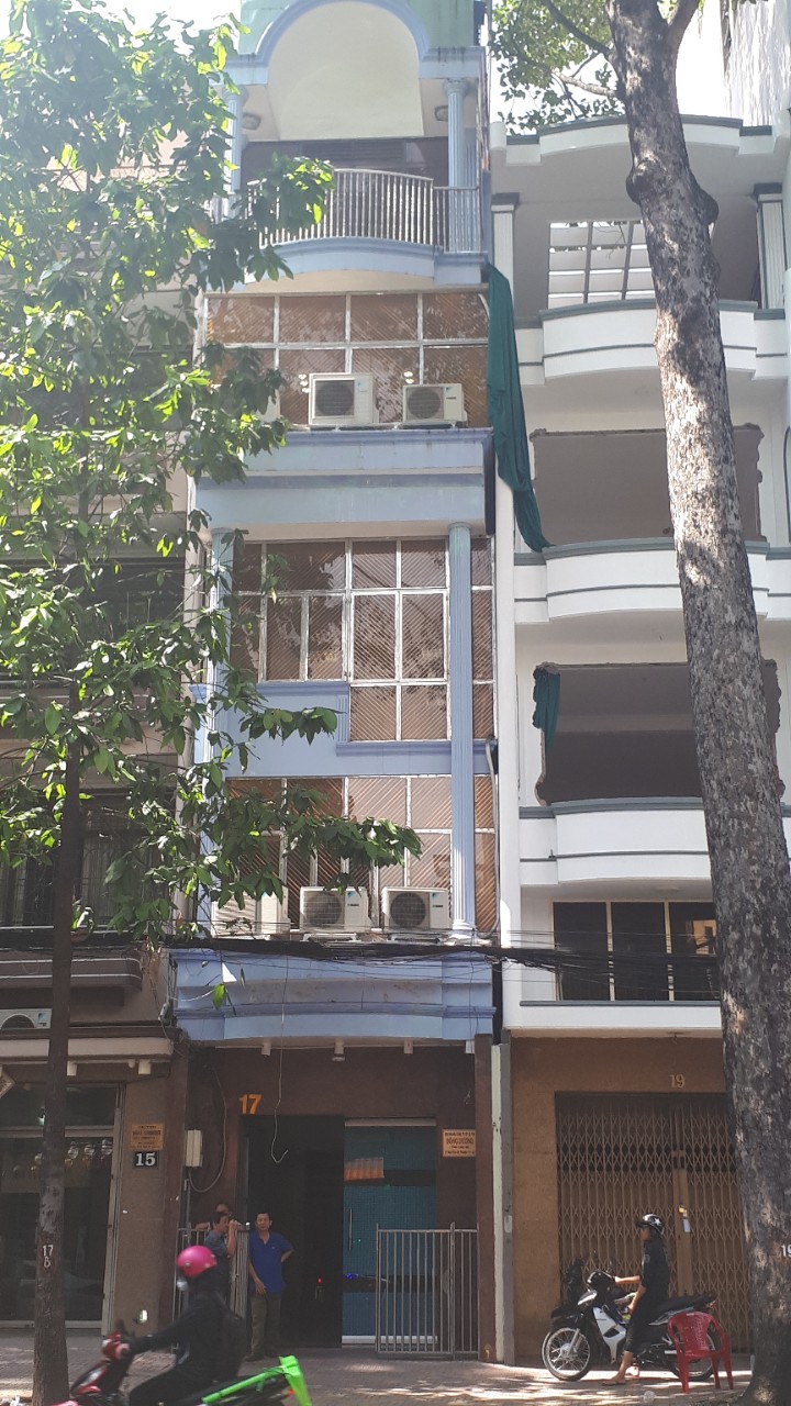  Bán nhà hẻm 10m trải nhựa đường Nguyễn Chí Thanh, P9, Q5. DT: (8x20m), giá bán: 25.5 tỷ