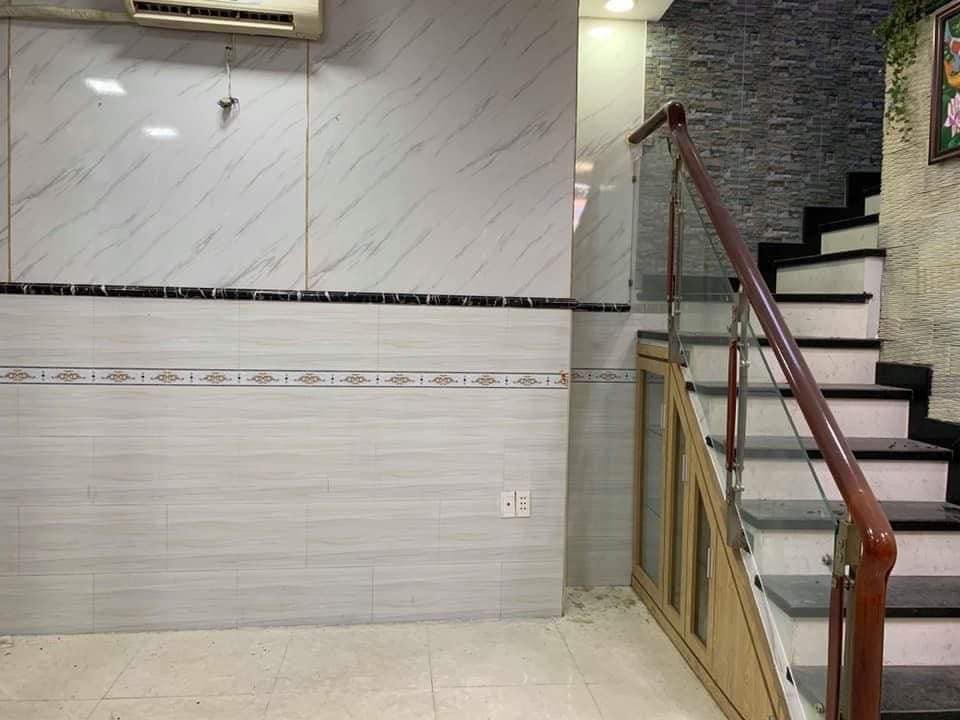 Căn nhà đường Ba Tháng Hai_Q10_Ở ngay_HXH_3 tầng BTCT_Giá 5 tỷ