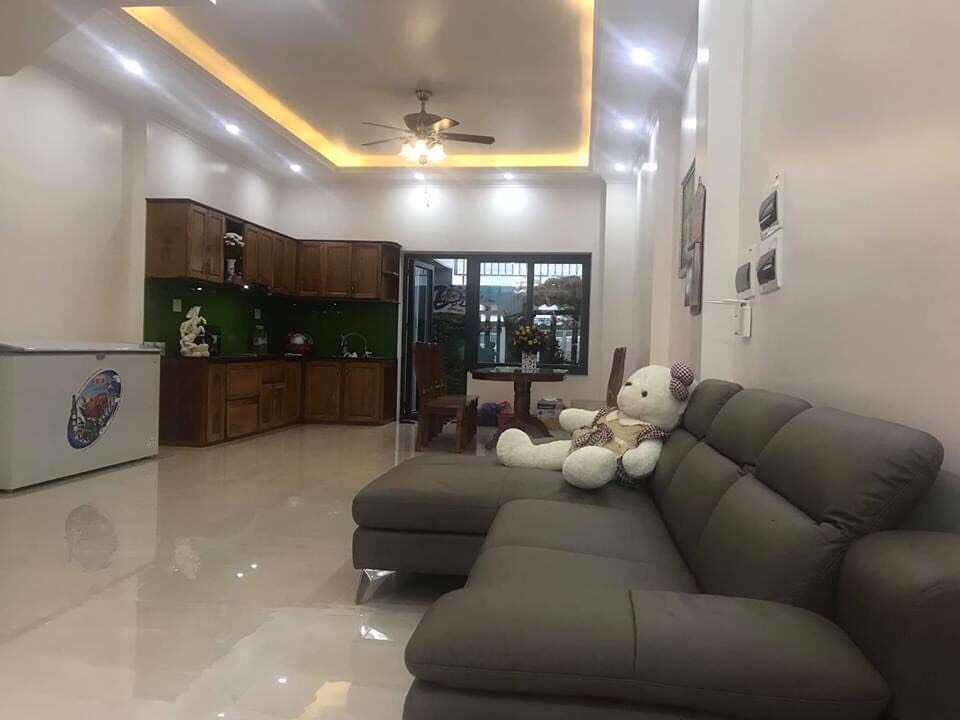 Căn nhà 5 tỷ ngay đường Ba Tháng Hai_Q10_3 tầng BTCT_Nội thất VIP_HXH.