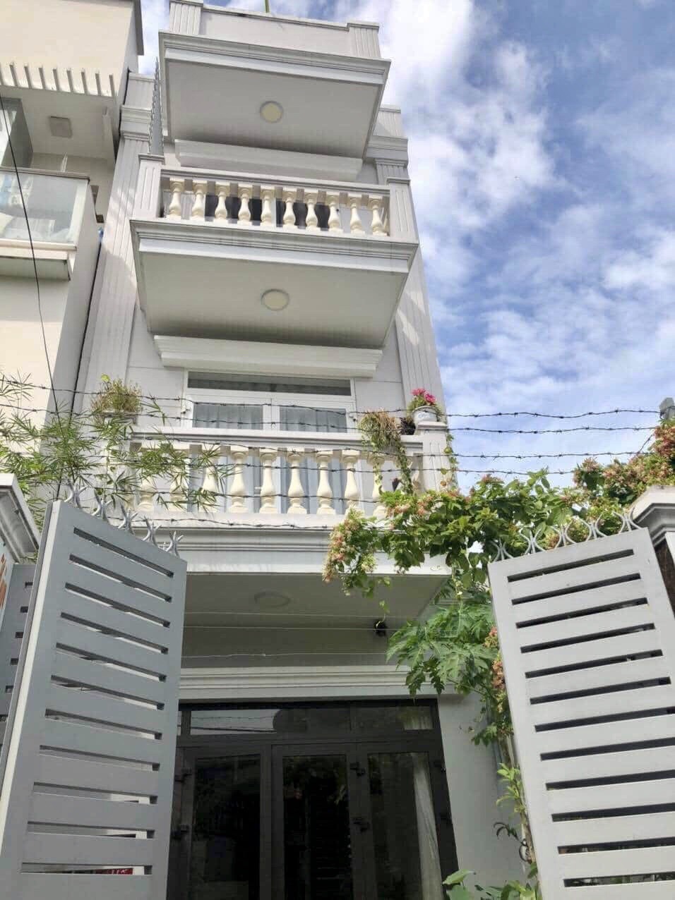 Bán nhà đẹp hẻm Trần Xuân Soạn, Quận 7, giá chỉ 7 tỷ
