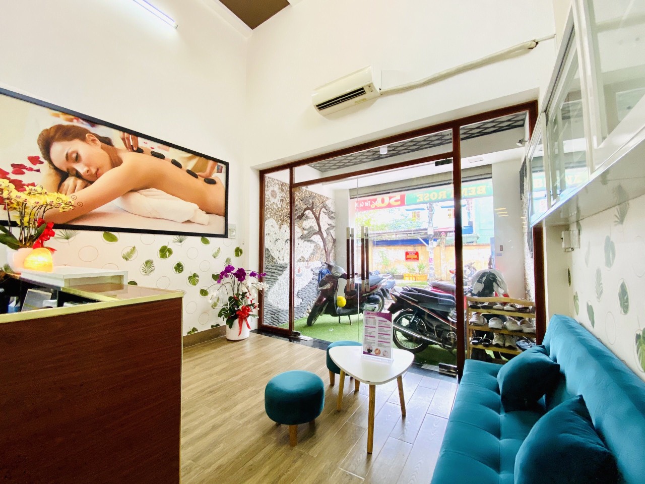 DO BẬN VIỆC GIA ĐÌNH Ở QUÊ, MINH CHUYỂN CƠ SỞ VỀ TỈNH, NÊN MÌNH CẦN SANG SPA GẤP Ở GÒ VẤP