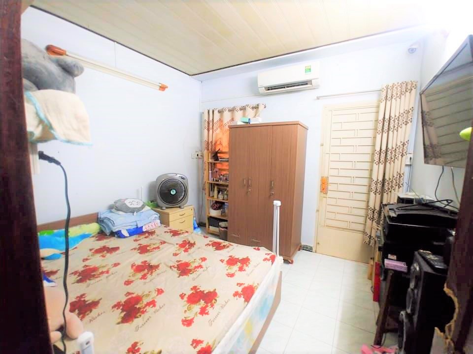 Nhà 58 Âu Cơ, Tân Bình, 60m2, 3 tầng, Hẻm Xe Hơi tới nhà, giá 5,7 tỷ.