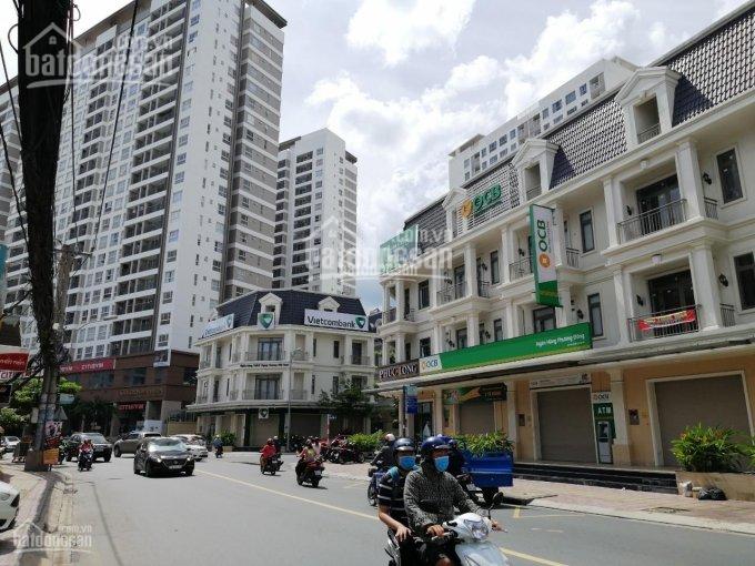 Bán building mặt phố đường Hùng Vương, Q. 5, DT: 8x25m, 4 lầu, giá thuê 1,68 tỷ/năm
