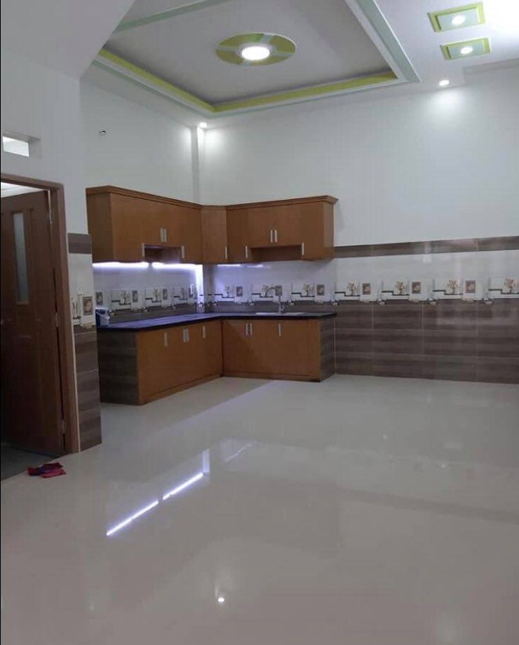 Bán nhà hẻm 130 Hồ Bá Kiện, Quận 10, 40m2, 3 tầng