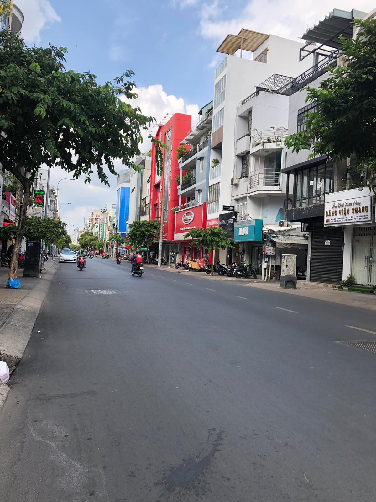 Bán nhà HXH Thiên Phước, Q. Tân Bình. DT: 8x24m, giá 20 tỷ thương lượng