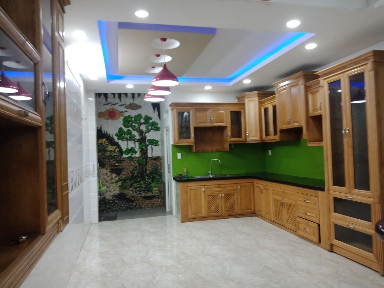 Bán nhà nhỏ xinh xinh, đường Phạm Ngũ Lão, P7, 25m2, 3 tầng, giá chỉ 3,2 tỷ.