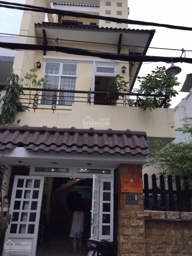 Bán nhà mặt tiền trước sau Nguyễn Đình Chiểu, P4, Quận 3. HĐ hơn 3 năm 50 tr/tháng