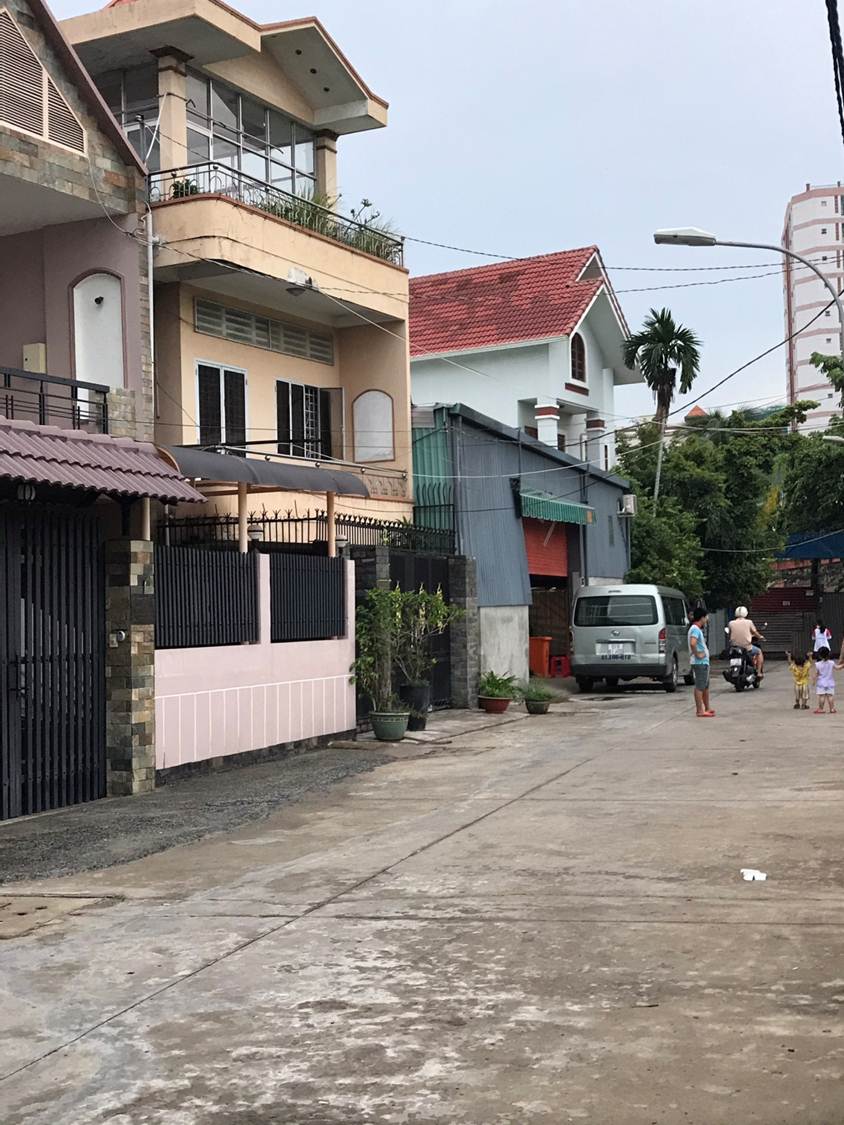 Bán nhà đường nội bộ 8m đổ nhựa đường Nguyễn Xiển, P. Long Thạnh Mỹ, Quận 9 giá 3,9tỷ TL