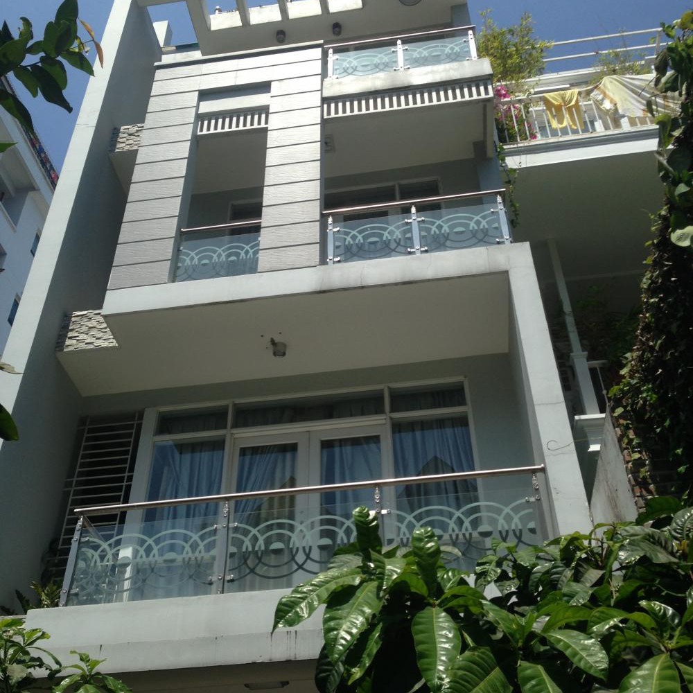 Kẹt vốn kinh doanh bán nhà hẽm xe hơi Lý Thường Kiệt Quận 10 DT: 5x11m giá chỉ 9 tỷ