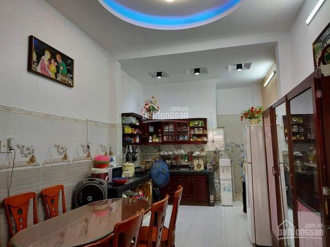 Bán nhà quận 5, hẻm 2 xe tải tránh, 204m2, 3 tầng