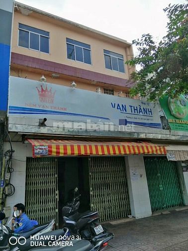 Bán 2.046,2m2 đất thổ cư 2 mặt tiền đường lớn Lê Văn Chí và đường Linh Trung , P. Linh trung, TP. Thủ Đức. Giá bán inbox. Liên hệ: 0902.650.739