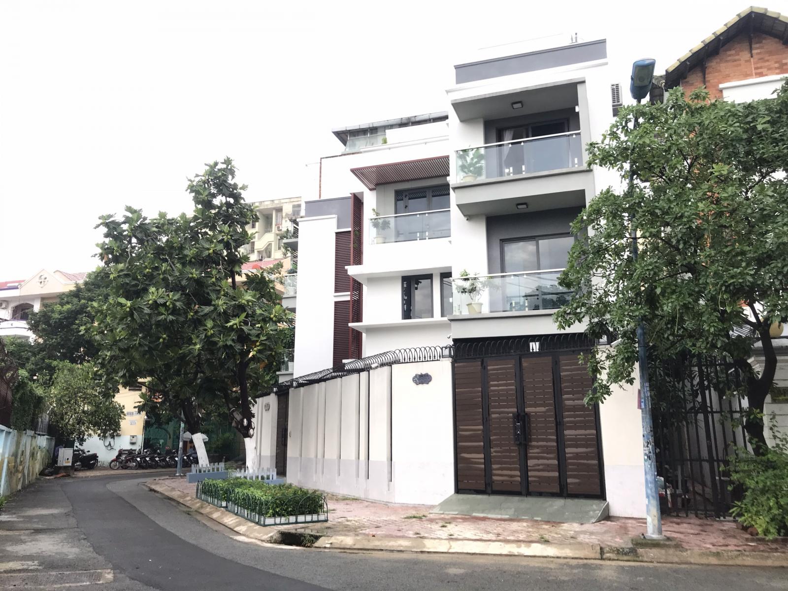 Bán nhà hẻm 10m đường Sư Vạn Hạnh, P. 12, Q. 10, DT: 6 x 20m, nhà 1 lầu giá 20 tỷ