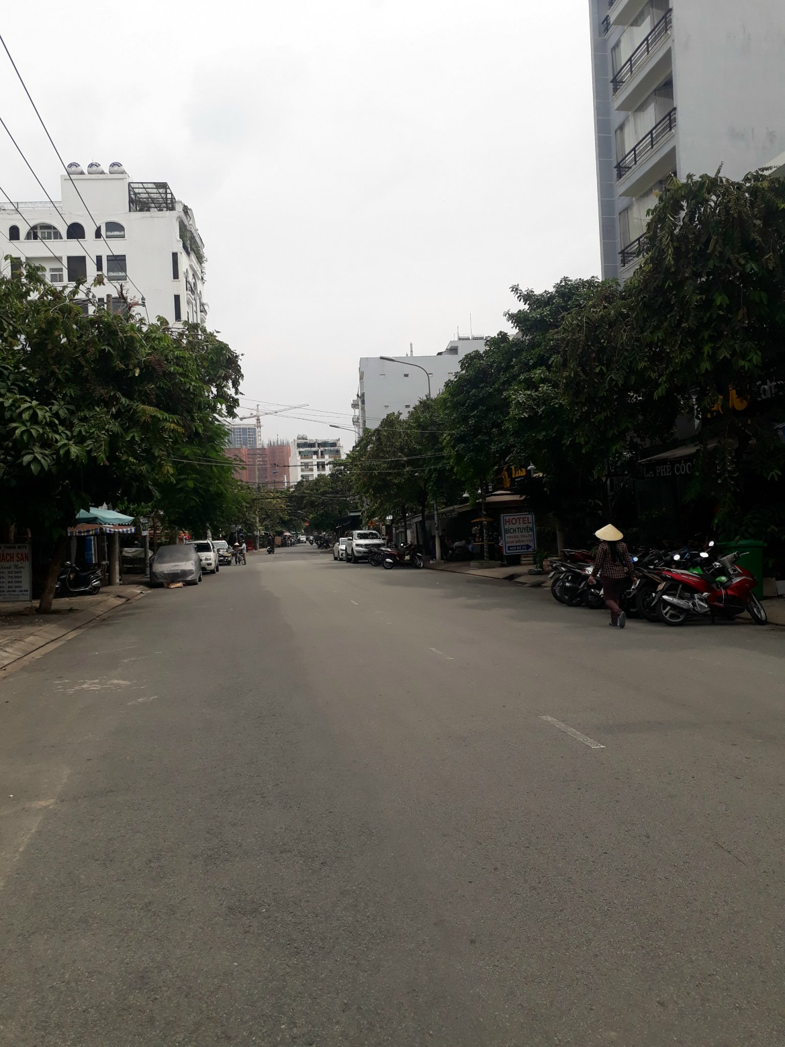 Nhà Cấp 4 nát mặt tiền đường số 12 P.Bình Thuận Q.7 dt 6x24m giá 13 tỷ