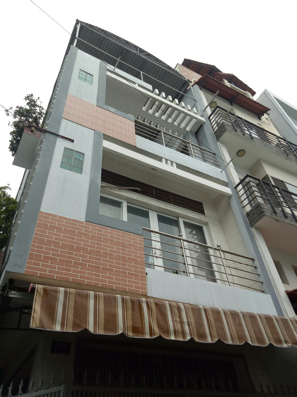 Bán nhà 2 lầu, sân thượng  hẻm 349 Nguyễn Trãi Quận 5 dt 4.2x13m giá 8.6 tỷ
