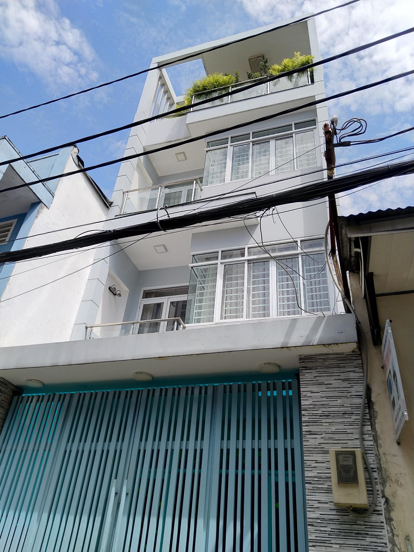 Bán nhà MTNB Nguyễn Hồng Đào, Tân Bình, DT: 5.3x17m nhà 4 tầng vuông vức, vị trí kinh doanh sầm uất