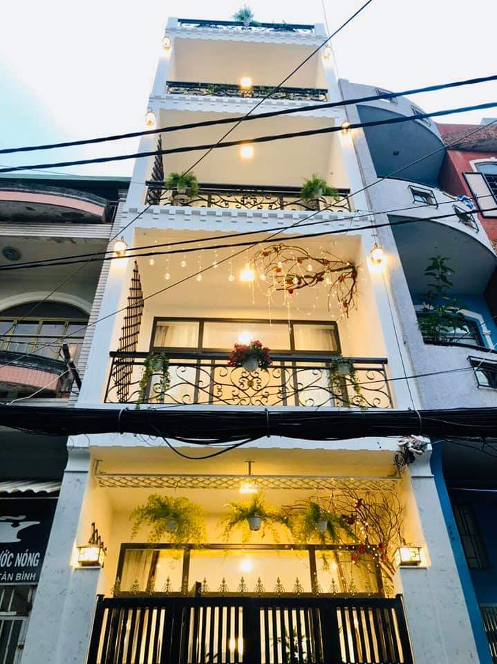 NNhà mới đẹp 4 tầng HXH đường Nguyễn Thượng Hiền.  Phú Nhuận chỉ 7 tỷ 