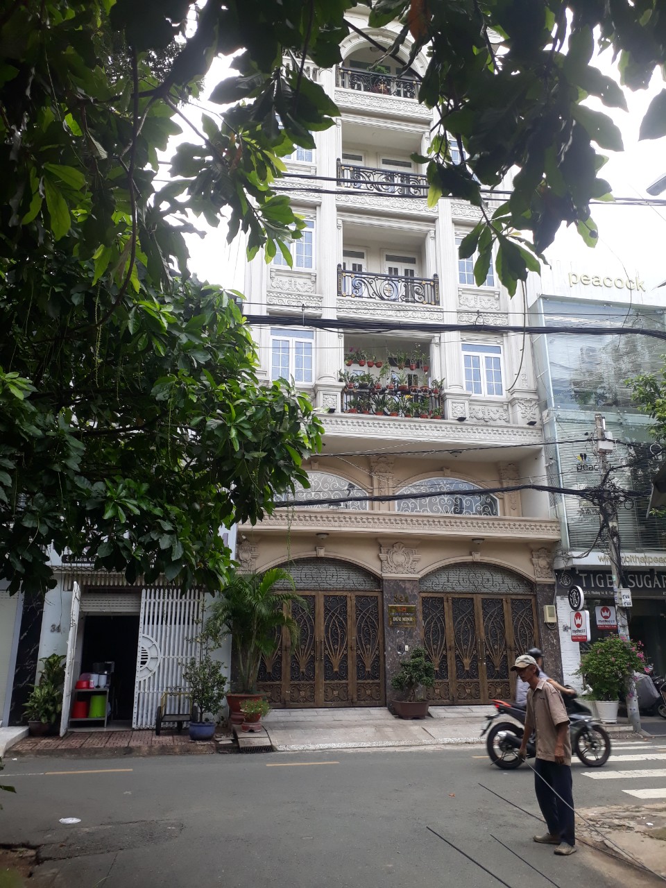 Bán nhà 3 lầu đầu đường A.4 (gần plaza Cộng Hòa)P.12 - Tân Bình.
