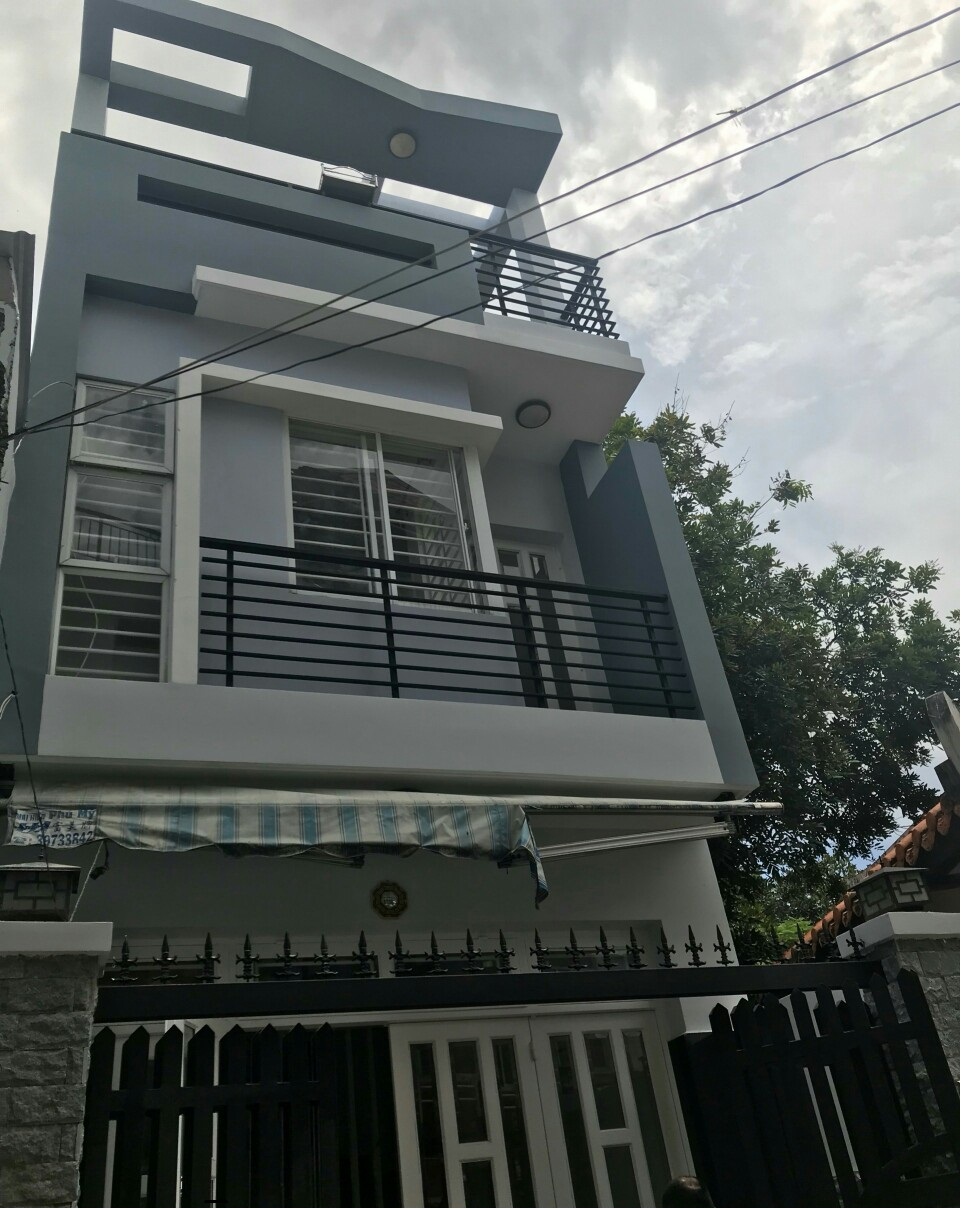 Nhà 2 tầng hẻm Nguyễn Chánh Sắt, P13, đất 4x14, giá 5.1 tỷ